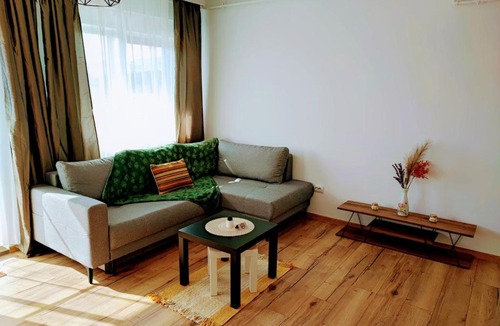 Floresti Apartment | River side apartment with terrace