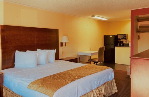 New Port Richey Estates Hotel | River Side Inn