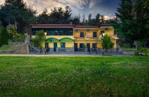Elassona House | River Side Rooms