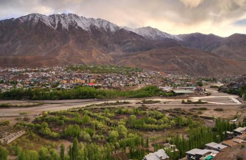 Kargil Hotel | River Side Royale