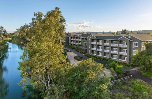 Napa Hotel | River Terrace Inn