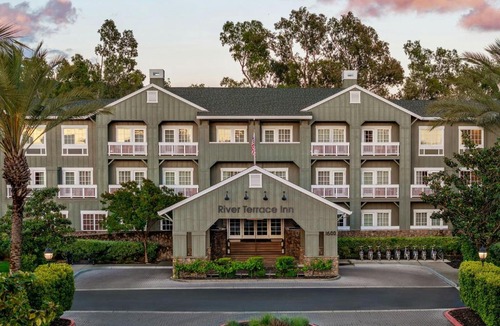 Napa Hotel | River Terrace Inn