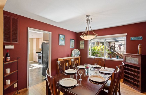 Northwood House | River Time ~ Come Stay on the River! Access to Park, Riverfront, In Town