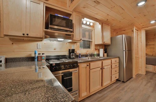 Lookout Valley Neighborhood Association Cabin | River Tiny Cabin with Shared Swim, and and Hot Tub