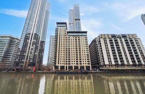 Canary Wharf Apartment | River View 2 bed 2 bath Penthouse Canary Wharf