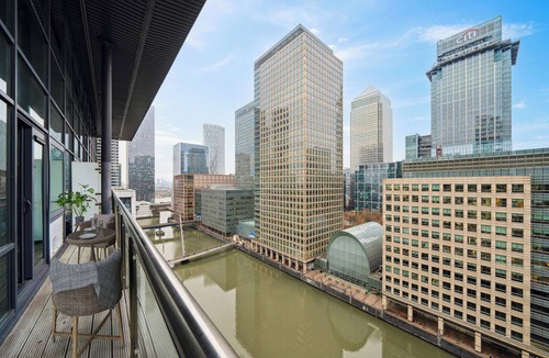 Canary Wharf Apartment | River View 2 bed 2 bath Penthouse Canary Wharf