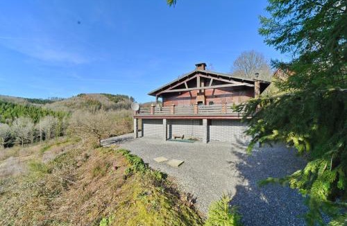 Rendeux Ski Chalet | River View