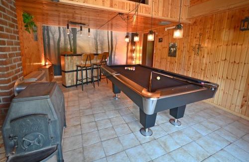 Rendeux Ski Chalet | River View