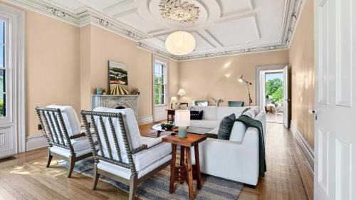 Germantown House | River View by AvantStay