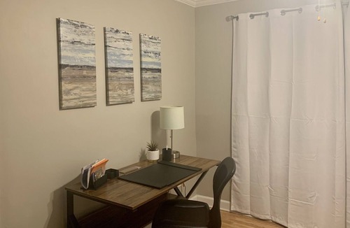 Ashtabula House | River view home away from home