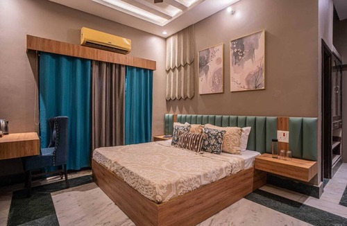 Mayapur Hotel | River View Resort