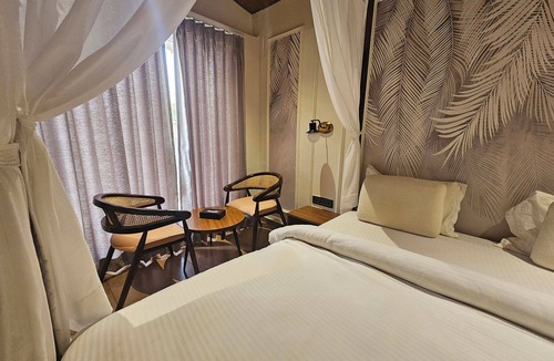 Rajpipla Hotel | River view Tent Resort