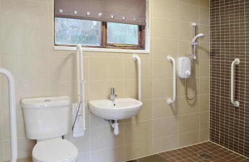 Liskeard House | River View Villa - Cv44