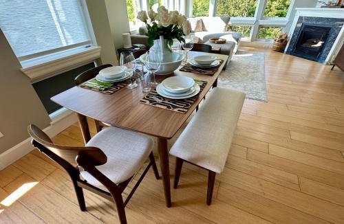 Columbia Way Apartment | River Views 3bd 2ba Luxury Condo along Columbia Waterfront Renaissance Trail