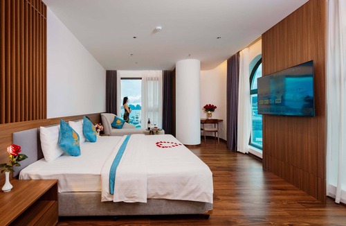 Ha Long House | River Way Hotel Ha Long