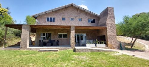 Wolseley House | Riverbank