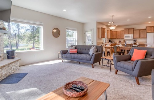 Oregon Water Wonderland House | Riverbend House