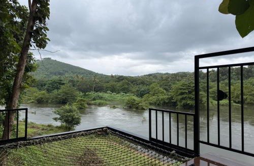 Irinjalakuda Villa | Riverdale Athirappilly - A Frame Villa