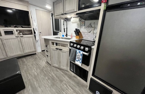 North Yelm House | Riverfront 2 bed RV on PROPERTY- PETS OK! Minutes from Nisqually Red Wind Casino