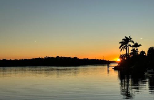 Ruskin House | Riverfront Basecamp to Boat | Fish | Chase Sunsets