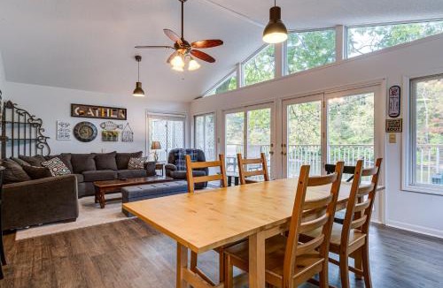 Rockfield House | Riverfront Brookston Retreat w/Deck & River Tubes