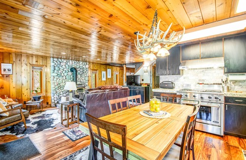 Cle Elum Cabin | Riverfront cabin & apartment with deck, woodstove, fireplaces, & quiet location
