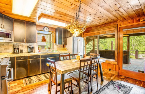 Cle Elum Cabin | Riverfront cabin & apartment with deck, woodstove, fireplaces, & quiet location