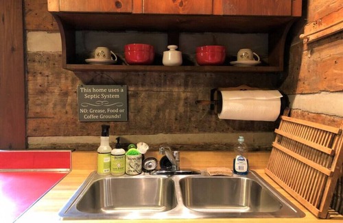 Luray Cabin | Riverfront Cabin! Farm, Kayaks & Trail (DB)