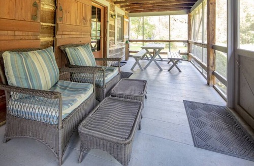 Luray Cabin | Riverfront Cabin! Farm, Kayaks & Trail (DB)