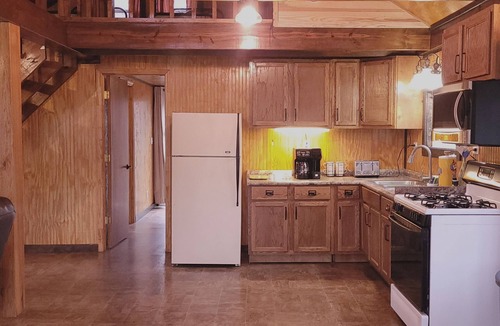 Centreville Cabin | Riverfront Cabin Rental on Cahaba River - Centreville, AL - Monthly Stay Allowed