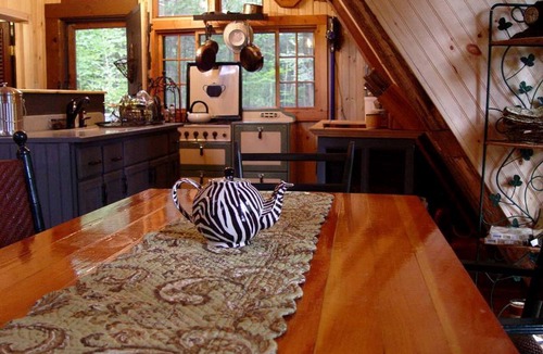 Hopkinton Cabin | Riverfront Cabin Rental with Lovely Screened Porch near Potsdam, New York