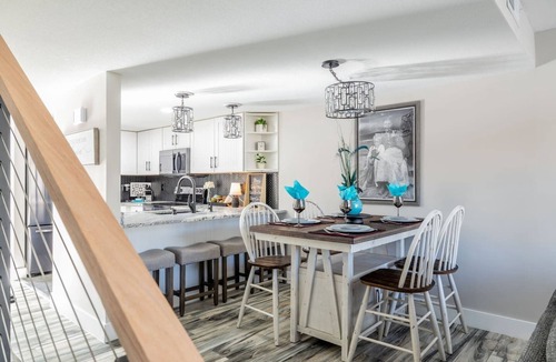 Townsend Apartment | Riverfront Condo, Super Conveniently Located!
