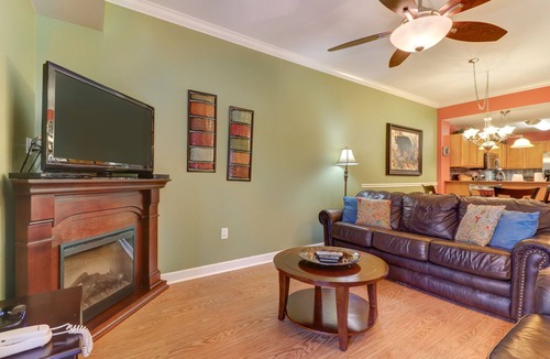 Sevierville Condo | Riverfront condo with large balcony & pool/hot tub + Free Attraction Tickets