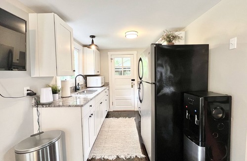 Hopewell Cottage | Riverfront Cottage offering a large enclosed porch overlooking the River!