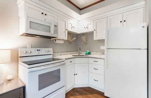Bend Cottage | Riverfront Cottage with Private Patio on the Deschutes River!