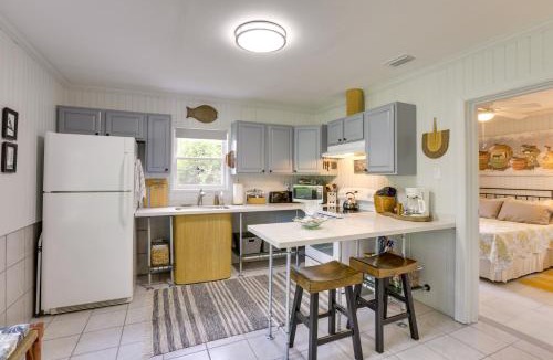 Telogia House | Riverfront Florida Escape w/Grill & Fire Pit!