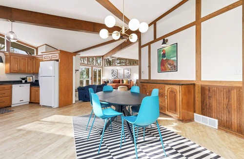St. Cloud House | Riverfront Home 1 HR to MSP. Sleeps 9. Main Floor Living. Firepit & Pool Table