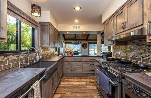 Holiday Shores House | Riverfront Home - CLUB 333 w/Pool, Small Beach Area & Private Dock