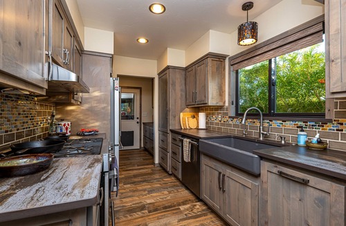 Holiday Shores House | Riverfront Home w/Beach & Pool - Club 333
