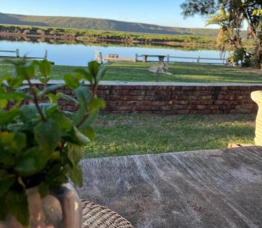 Port Elizabeth Hostel | Riverfront Homestay