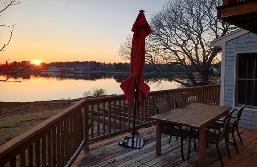 Wareham Center House | Riverfront house with kyacks fire pit and gym