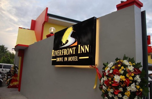 Roxas City Hotel | Riverfront Inn Roxas by Sakanami Short Stays