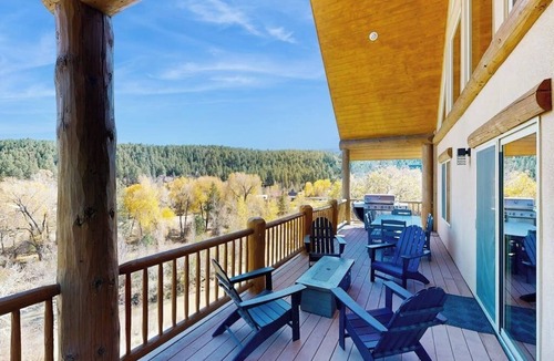 San Juan River Village House | Riverfront Lodge | Hot Tub | Game Room