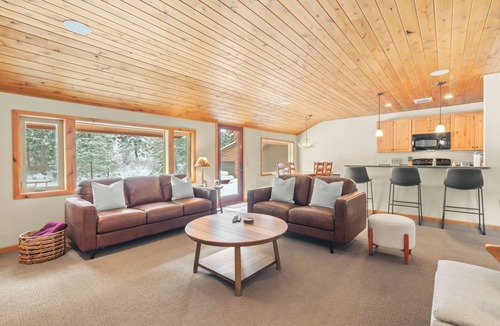 Naches Cabin | Riverfront luxury on White Pass with hot tub, firepit, and game room