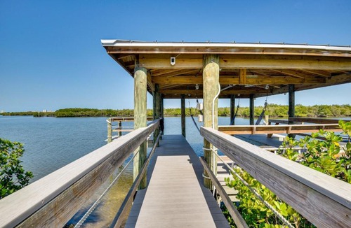 Harbor Oaks House | Riverfront Port Orange Home w/Dock & Slip!