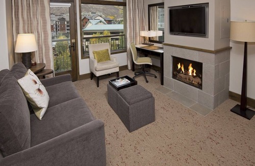 Avon Condo | Riverfront Resort and Spa - Luxury Studio Suite: SKI IN/SKI OUT