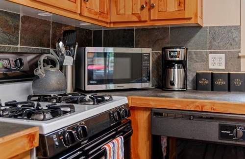Old Bend House | Riverfront Retreat near Bend's Drake Park