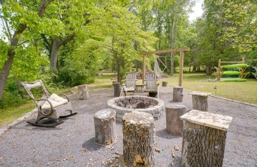 Shenandoah House | Riverfront Shenandoah Getaway w/Kayaks & Tubes!