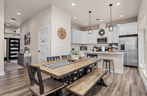 Gruene House | Riverfront Townhome B, Steps to Gruene