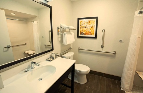Orchard District Resort | Riverhouse Lodge